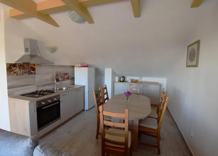 Barba Rogoznica (Sibenik-Knin)